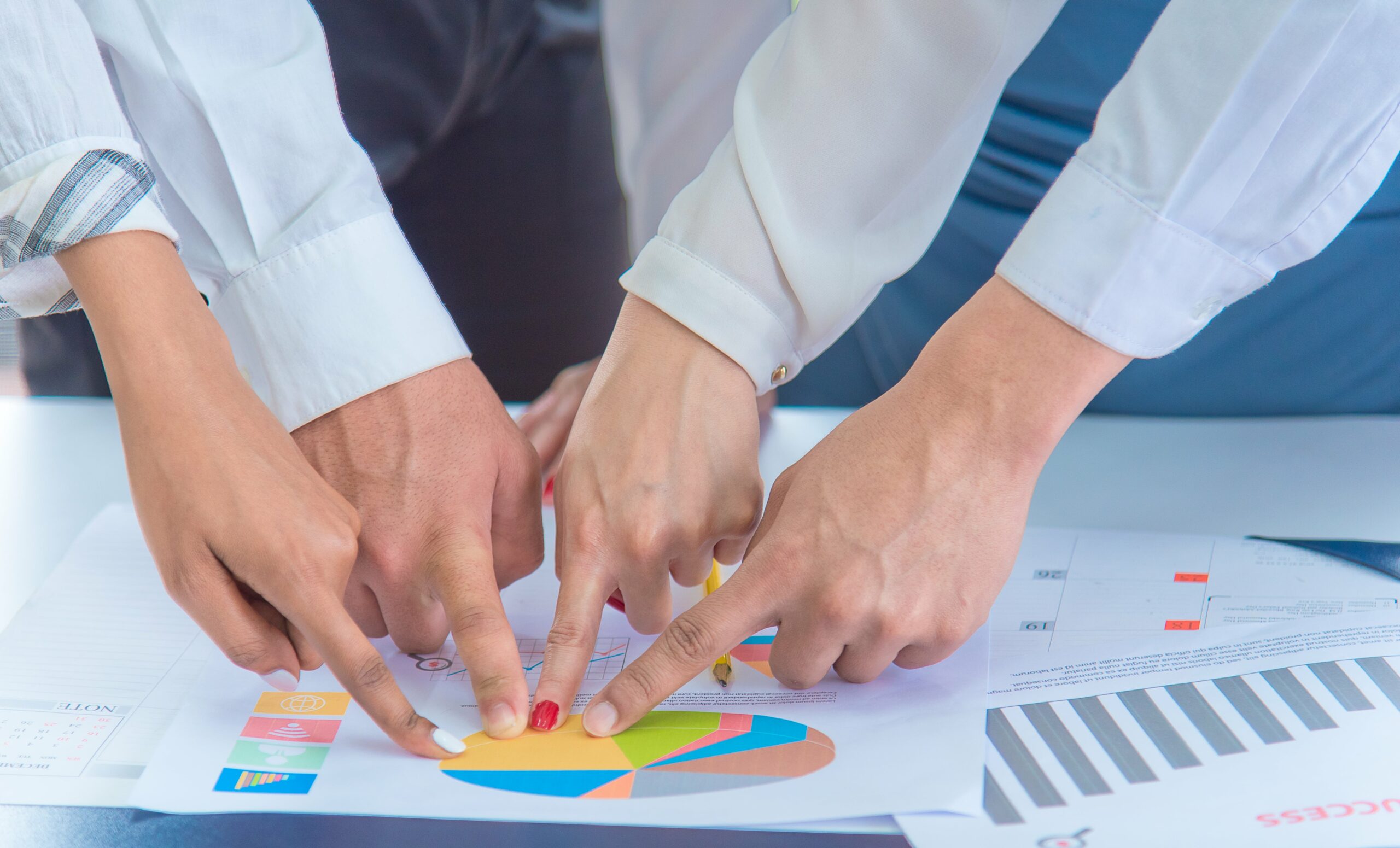 businees-people-pointing-finger-at-sales-target-pi-2021-10-24-05-29-45-utc-min